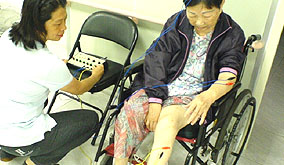  合約中醫師